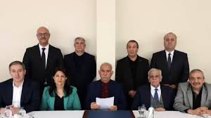 Son Dakika: Öcalan’dan Pkk’ya Silahı Bırakın Çağrısı