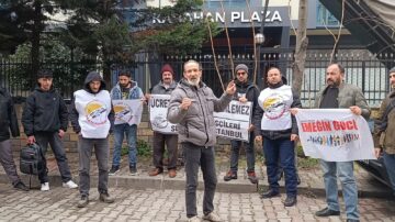 Ücretleri Ödenmeyen Söz Fonfeksiyon İşçileri Eylemdeydi