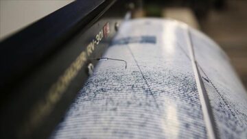 Son Dakika: Ege Denizinde 4.5 Şiddetli Deprem