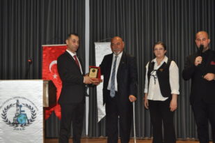 İzmir’de Siyaset Ve Sivil Toplumu Buluşturan Gece