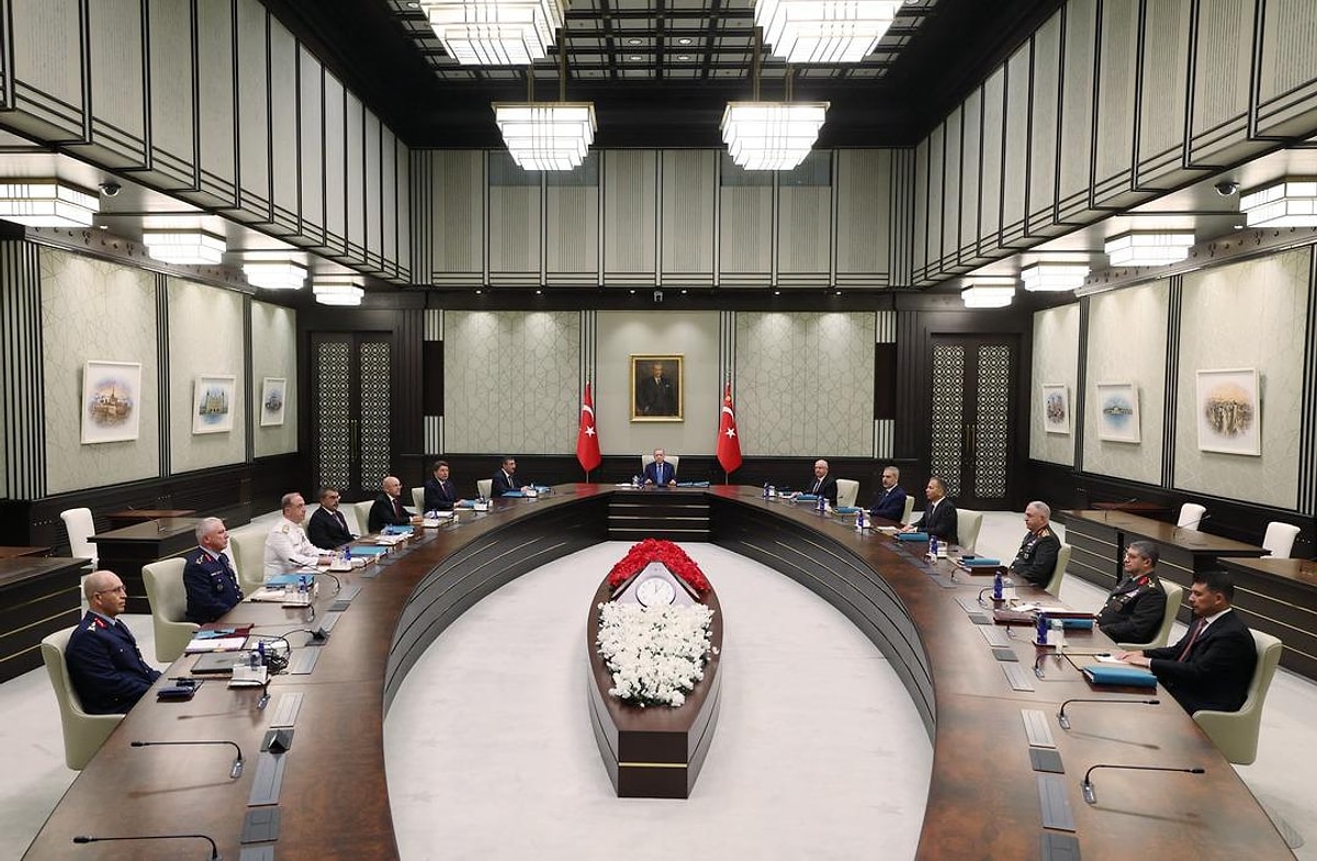 Son Dakika: Yaş Kararları Belli Oldu, Genelkurmay Başkanı Değişti